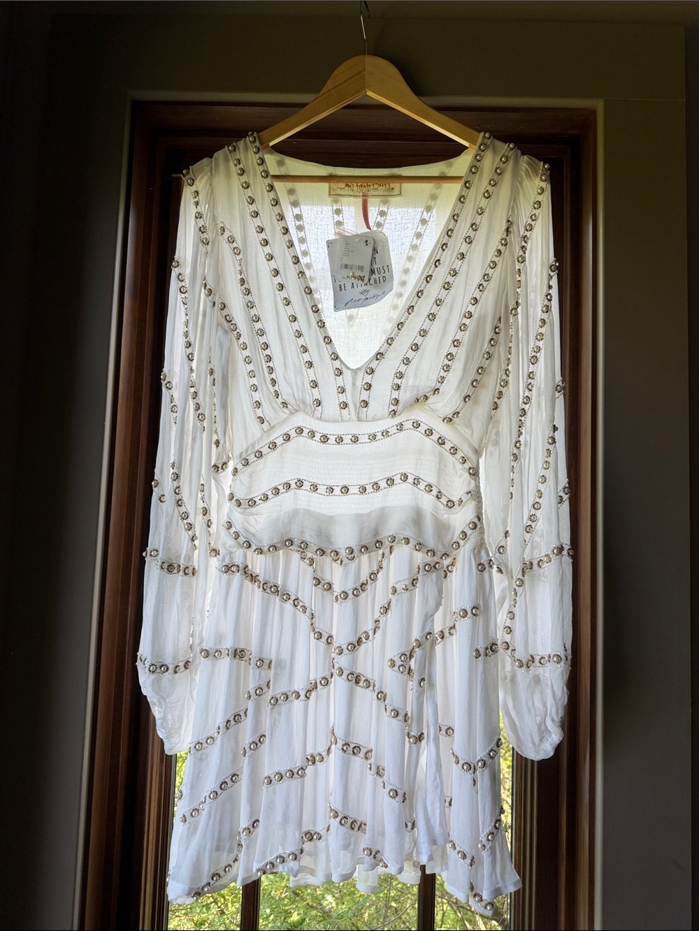 Jen’s Pirate Booty White Pearl Embellished V-Neck Wedding mini dress NEW Small